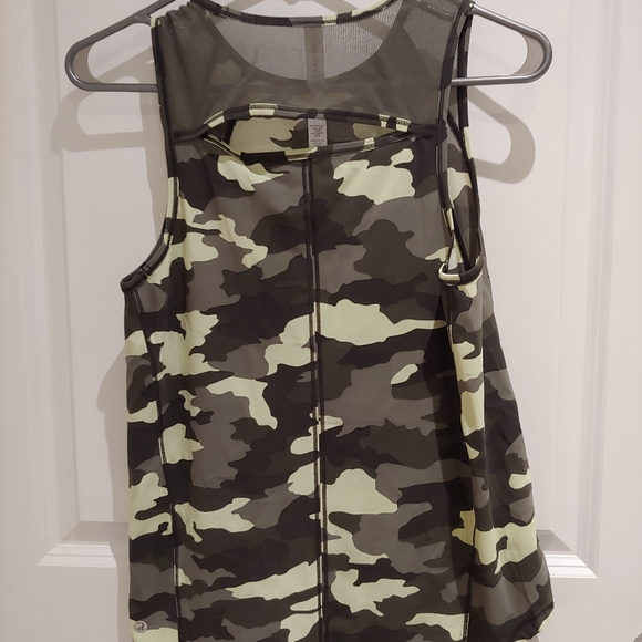 Tank top and tights - Picture 3 of 5